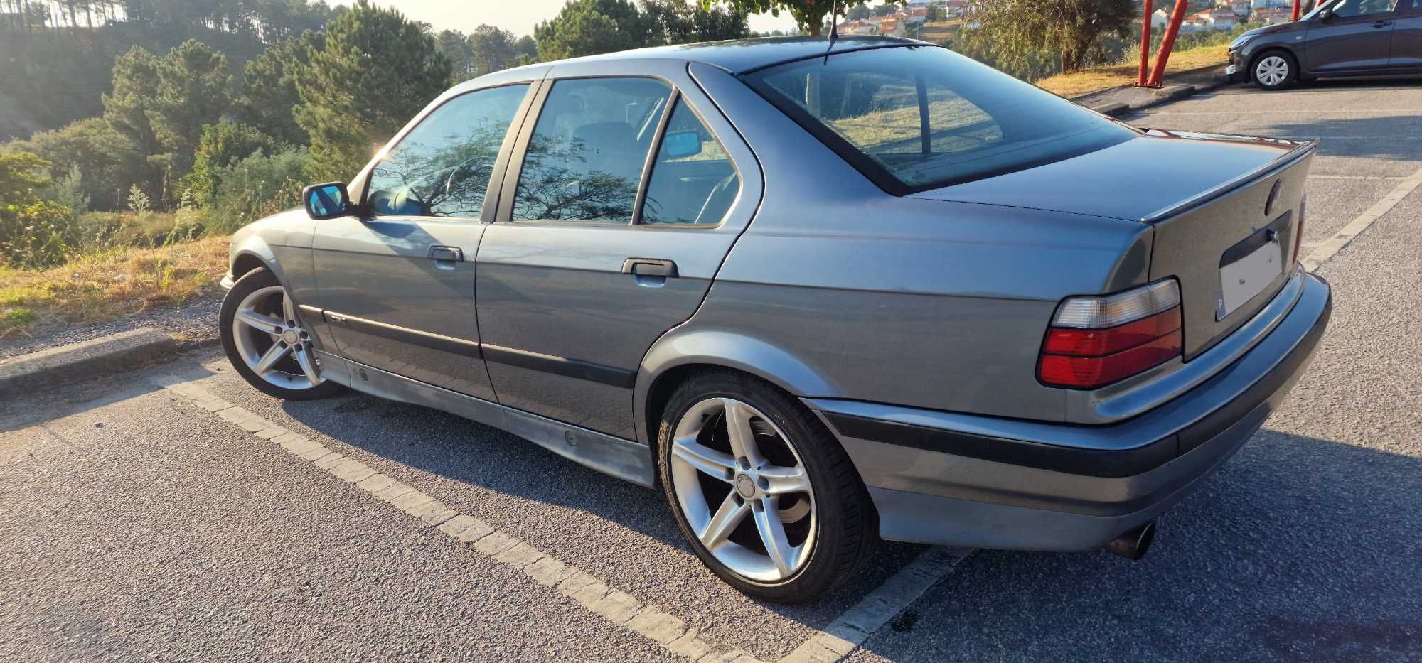 BMW e36 325tds PACK M - Em bom estado geral.