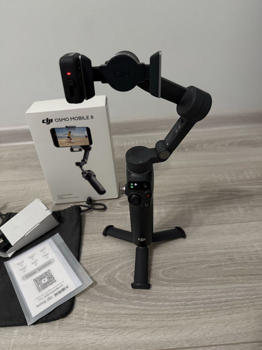 DJI Osmo Mobile 8