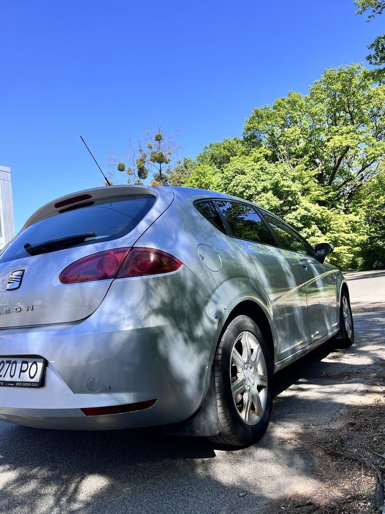 Продам свій Seat Leon 2 без торгу