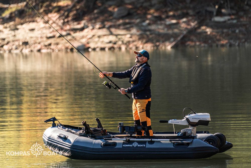 Fabrycznie Nowy Ponton Kompas Boats  320 zielony, aluminiowa podłoga