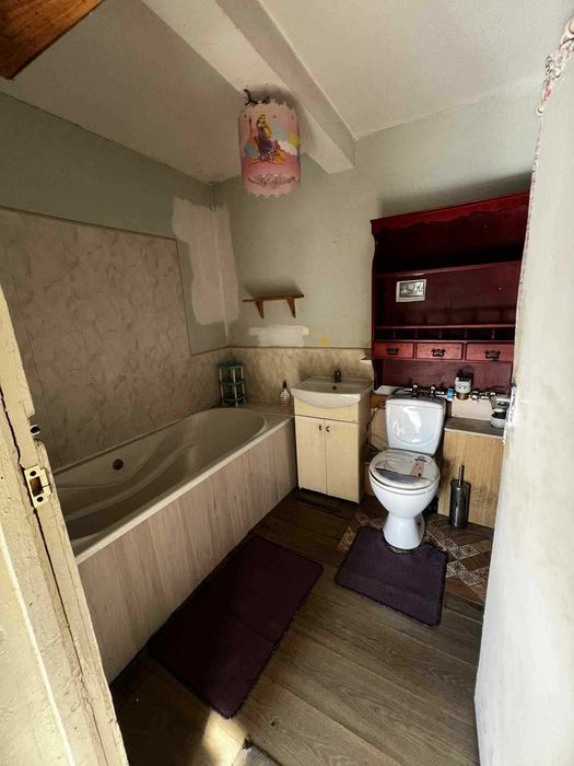 Dom drewniany na wynajem 700 zl (miesiac) + opłaty kaucja1000