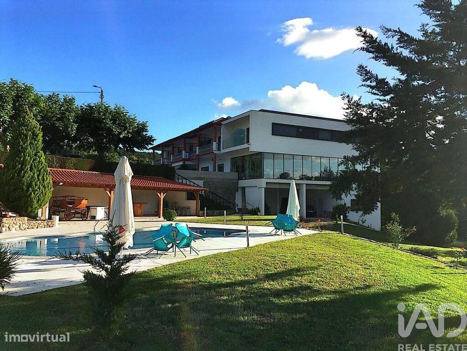 Loja / Estabelecimento Comercial T26 em Vila da Ponte de 483,00 m2
