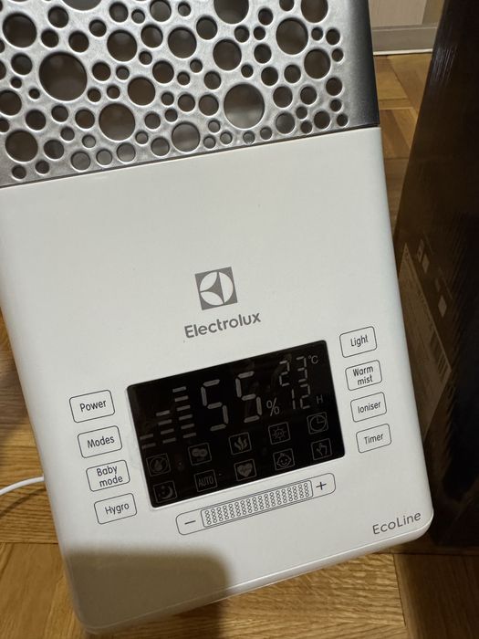 Зволожувач повітря ELECTROLUX EHU-3715D Ecoline