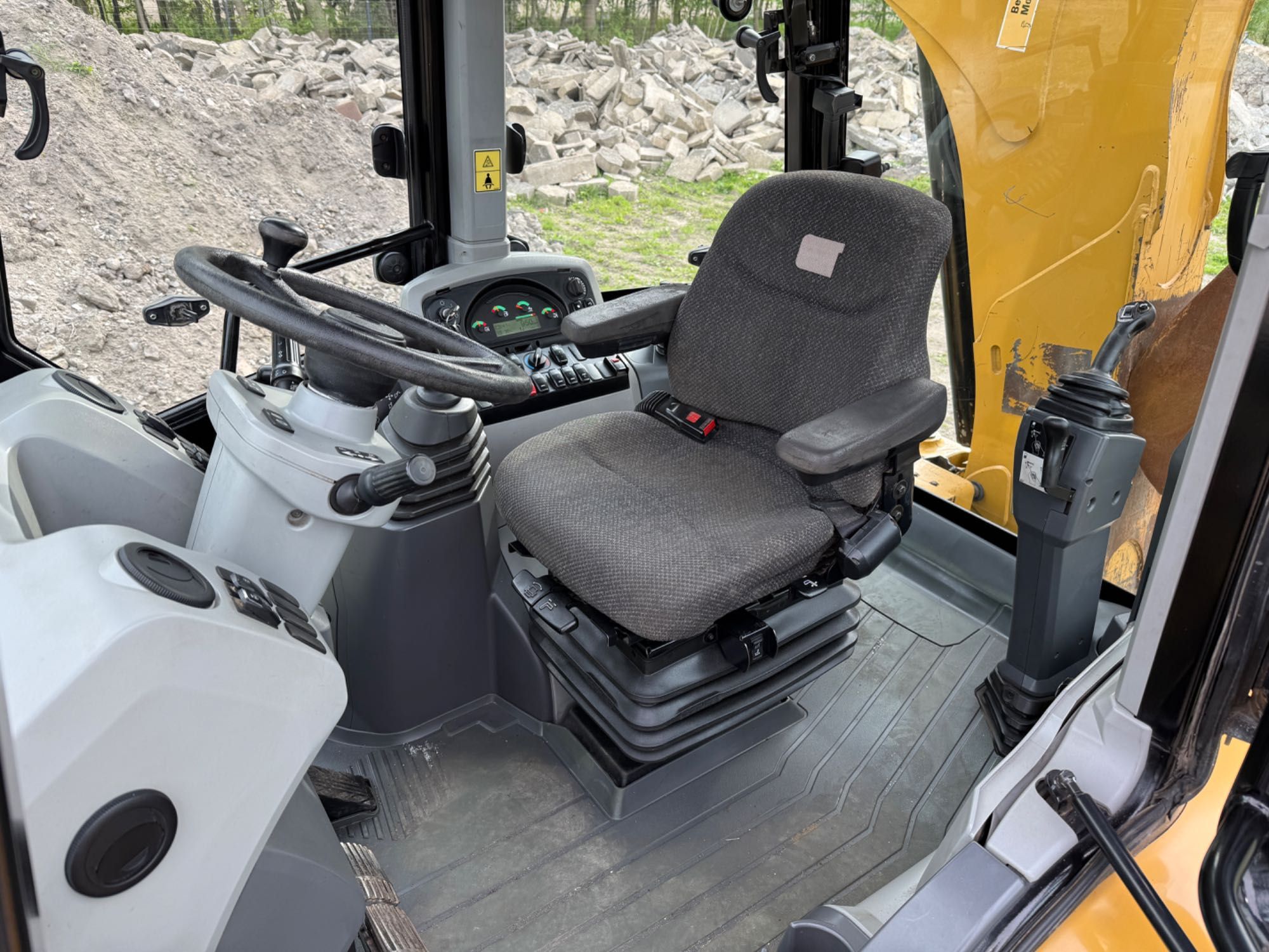 Koparko-Ładowarka CAT 432 F2 z 2015 rok koparka 1 Właściciel 7 TYS MTG