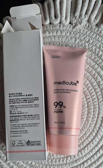 Nowy żel medicube do mycia twarzy PDRN z DNA łososia