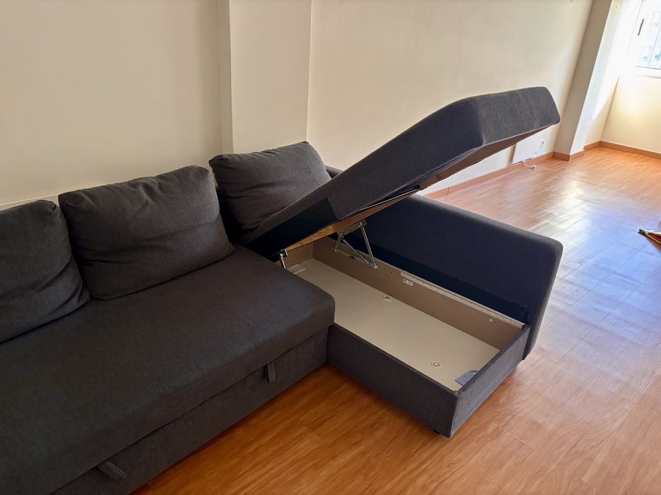 Sofá-cama de canto c/arrumação