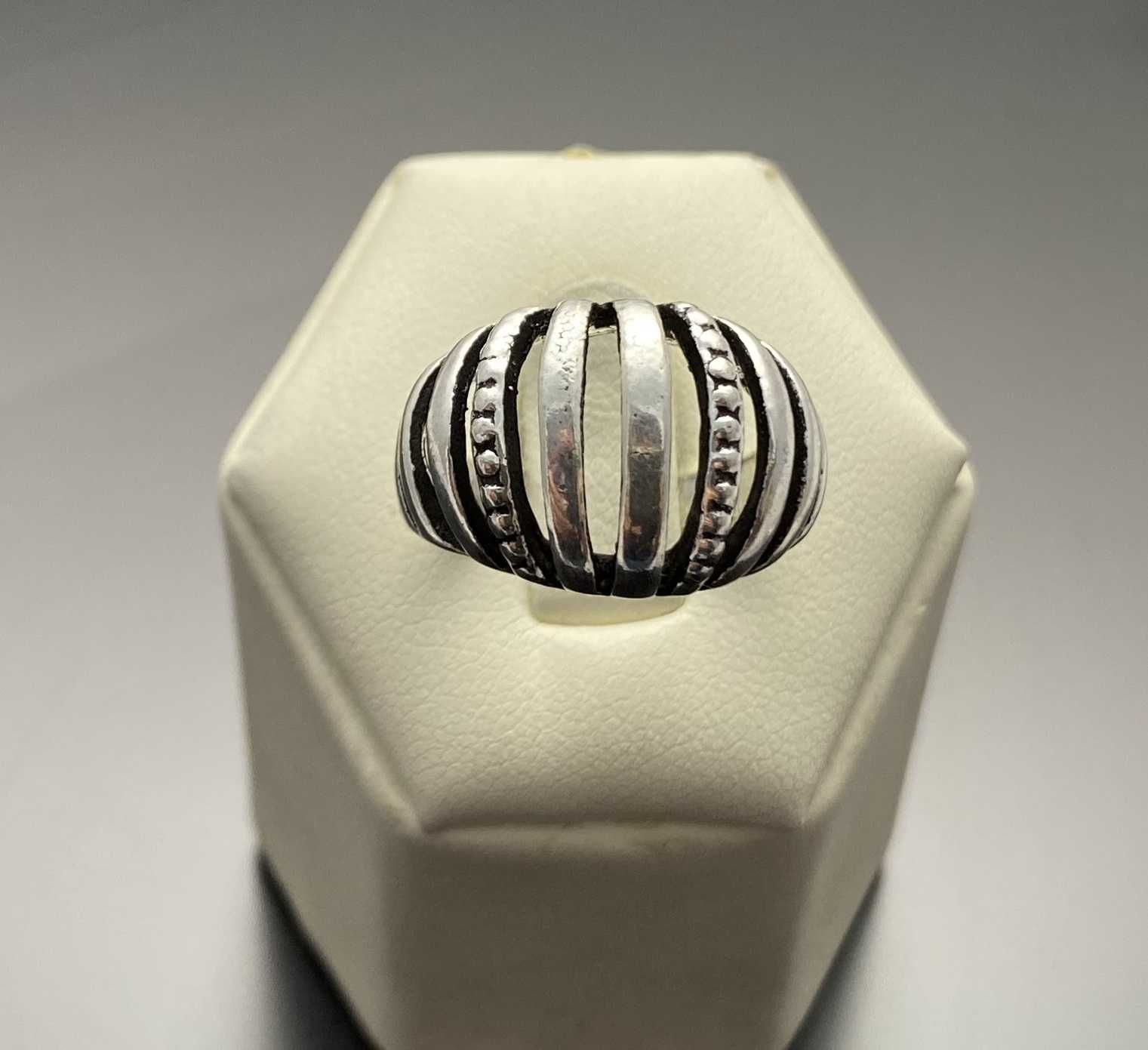 Srebrny żebrowany pierścionek Ag925 r15