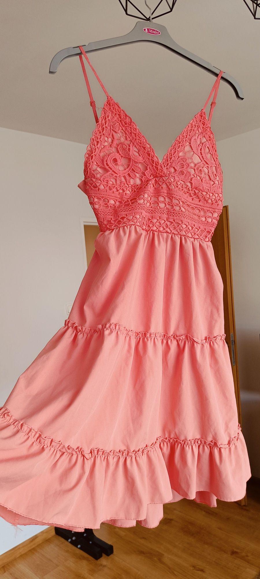 Letnia sukienka boho, letnia sukienka z ażurem wiązana na plecach
