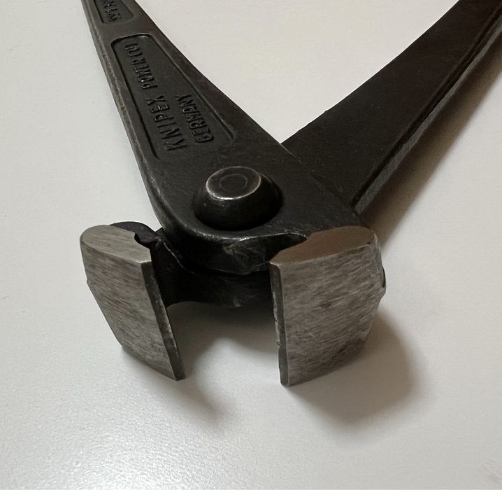 Torquês Knipex Ref. 991300 - Preta