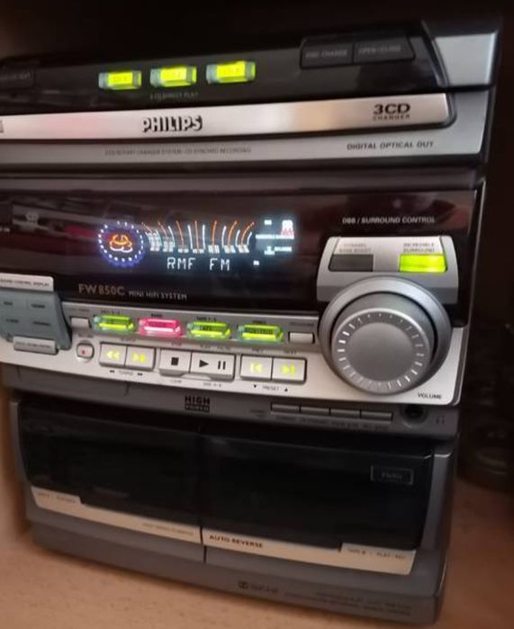 Sprzedam wieżę CD 850 C Mini HiFi System.