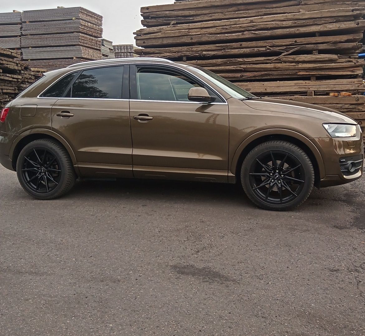Audi Q3 2.0 TDI .