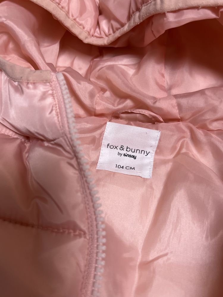 Куртка з капюшоном на дівчинку 104 розмір, рожева