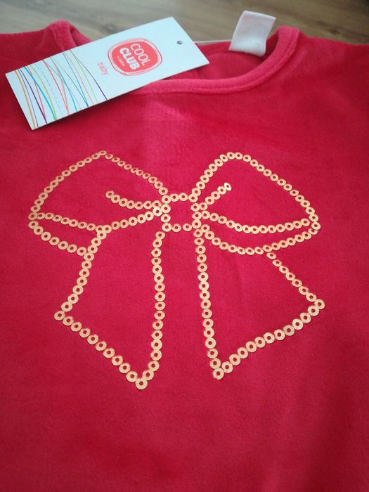 Czerwona sukienka niemowlęca