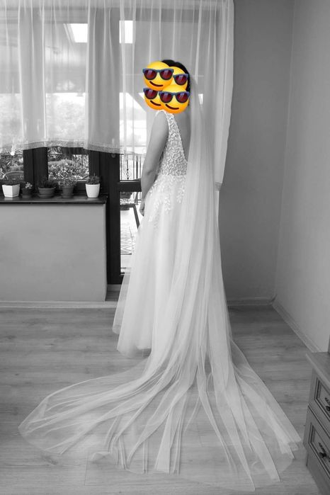 Suknia Ślubna - BRZOSKWINIOWA,  moty LIŚCIA