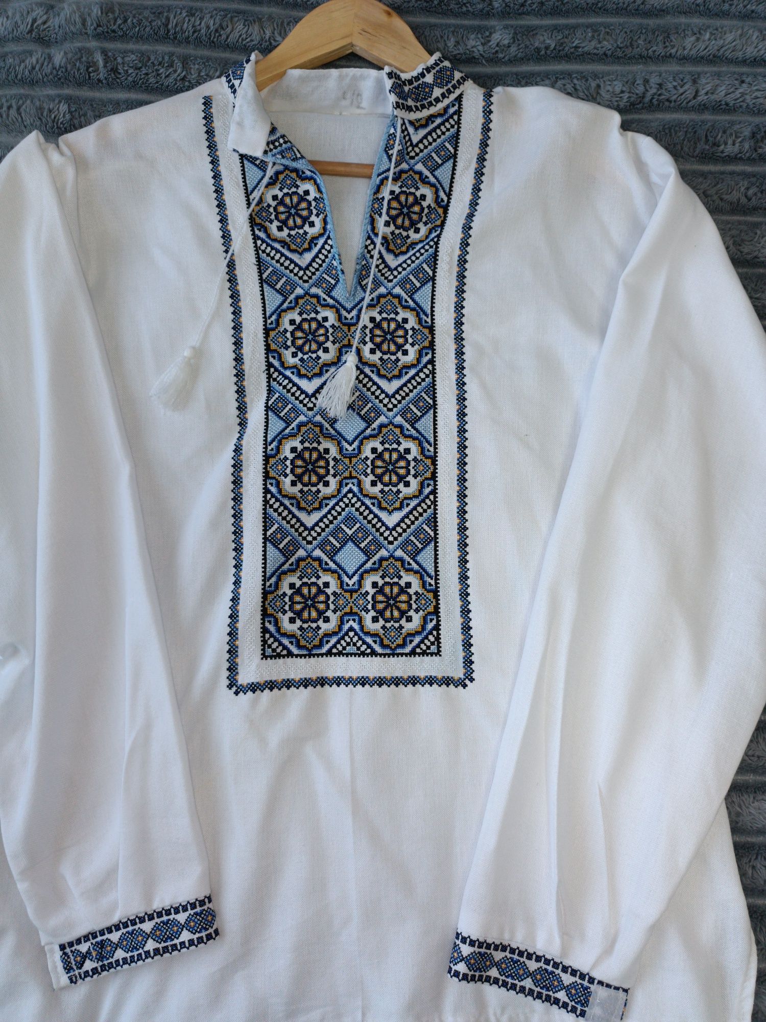 Вишита сорочка чоловіча