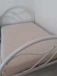 Cama de casal em ferro