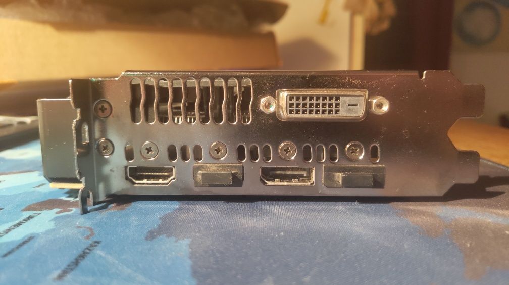 Asus Dual RX 580 OC 4 GB