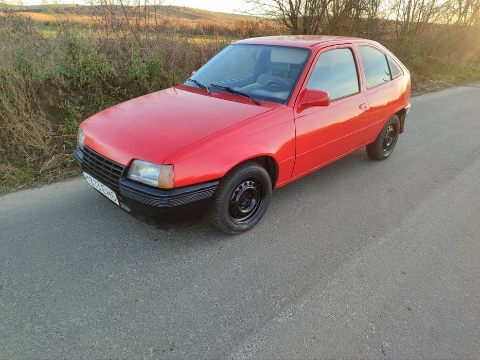 Продам Опель кадет 1.6 в доброму стані