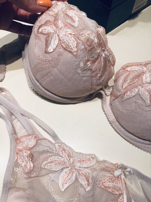 Продам фирменное белье , размер 70 А, В, качество классно