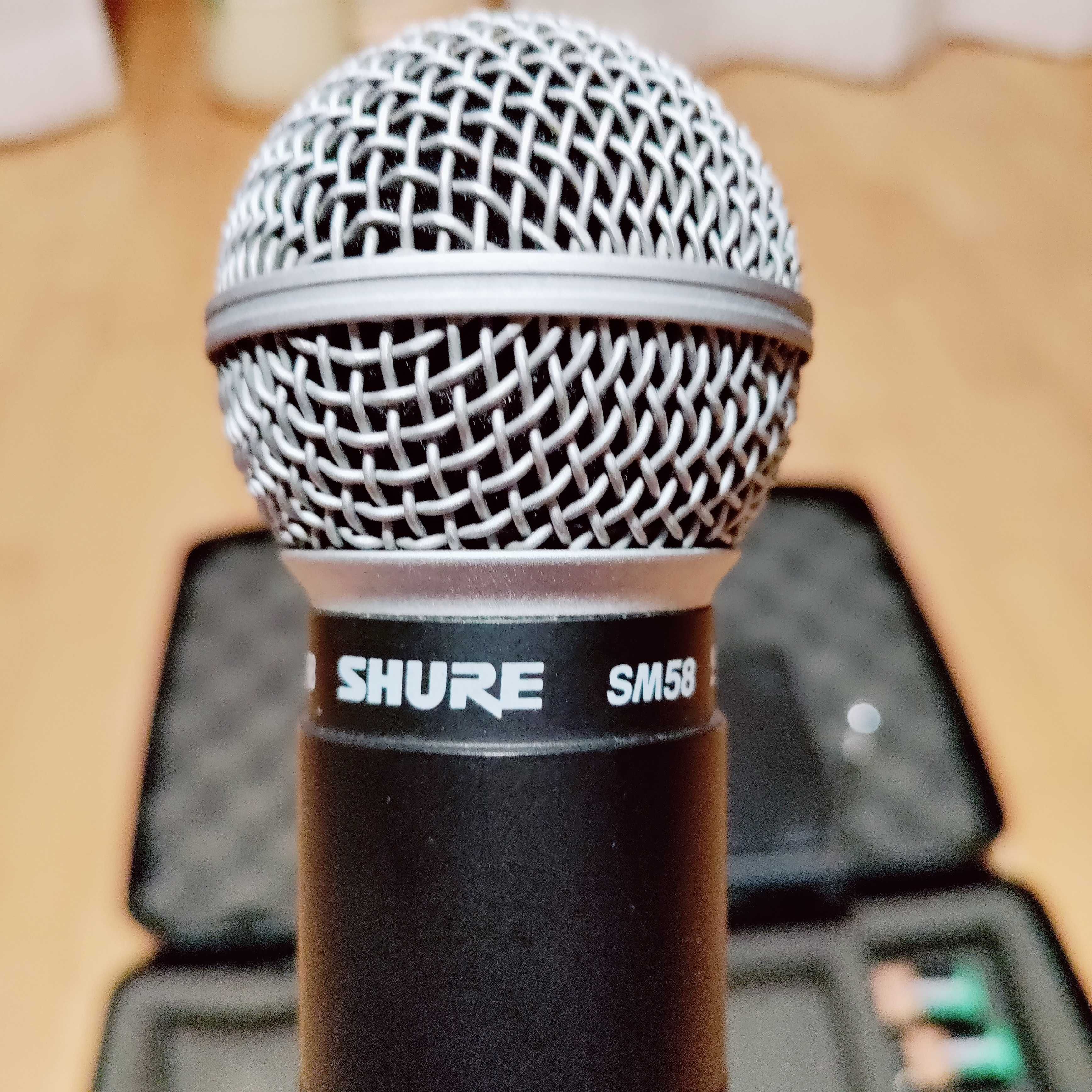 Bezprzewodowy mikrofon SHURE SM58 z dwiema antenami