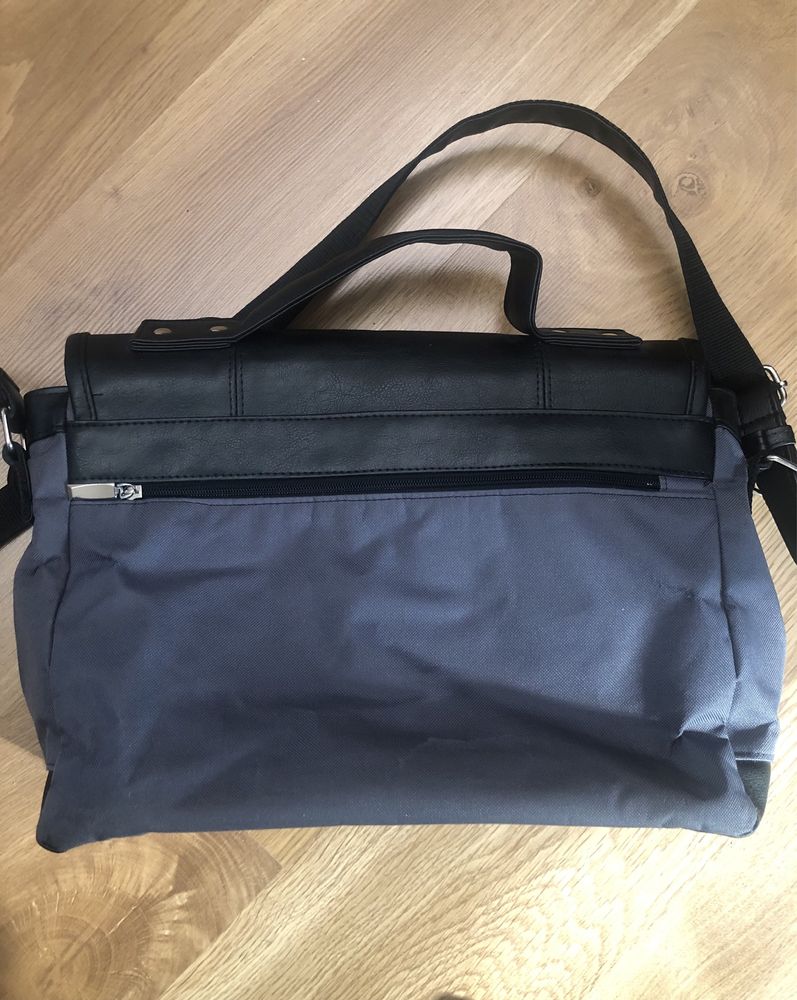 Torba na ramię laptopa A4 Solier