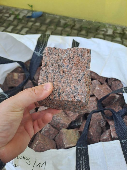 Kostka czerwona Vanga, Kostka granitowa 8/11