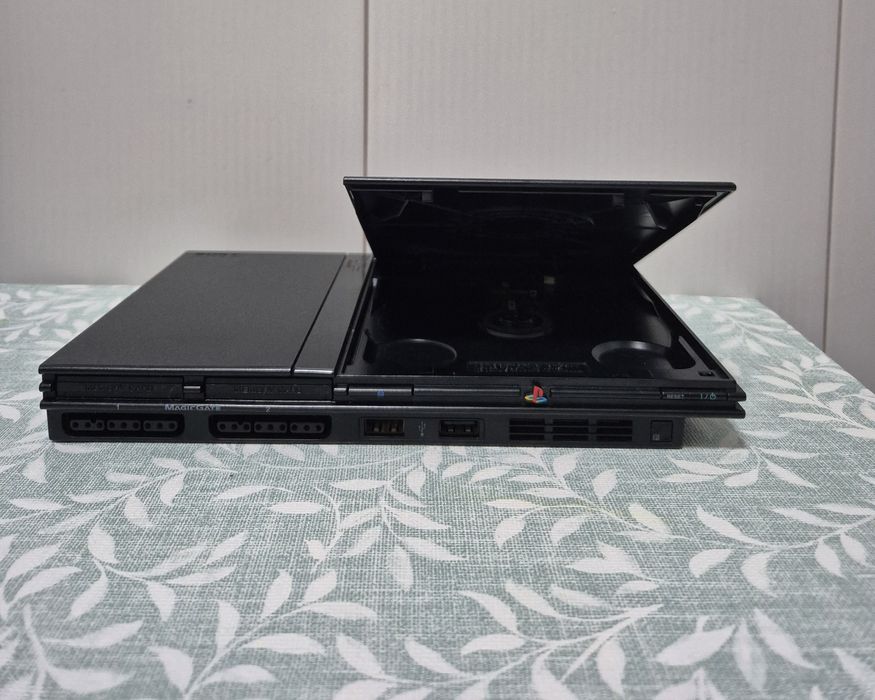 PS 2 Slim Black + acessórios