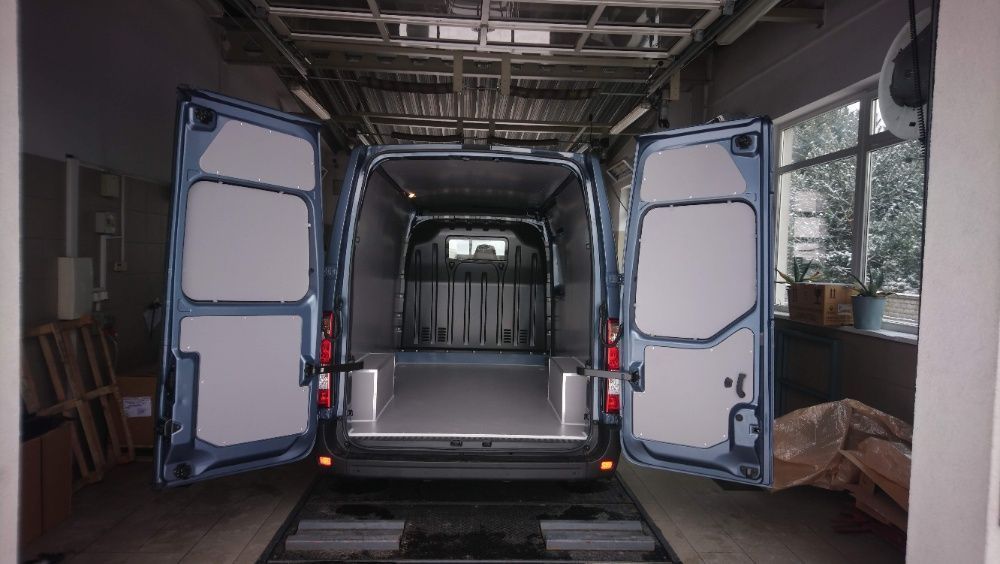 Renault Master L2H2 Zabudowa premium auta busa dostawczego