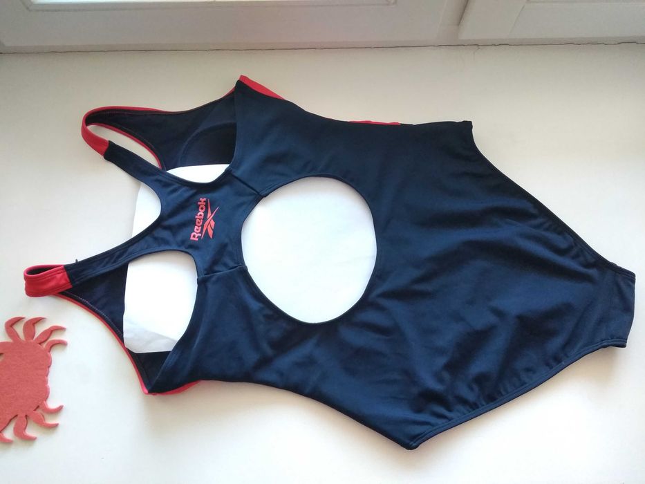 38-40р. Cплошной купальник для плавания бассейна reebok rita