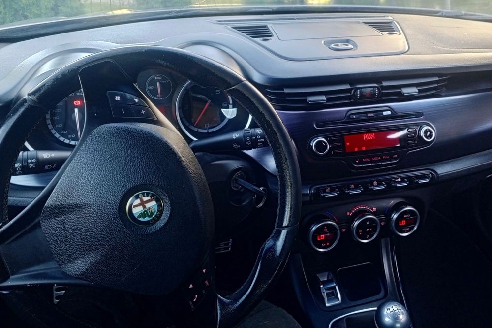 Alfa Romeo Giuletta 2.0 JTDM 170KM super stan