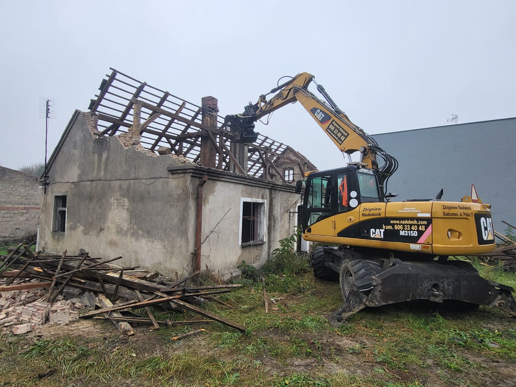 Rozbiórki wyburzenia budynków hal domów obiektów przemysłowych