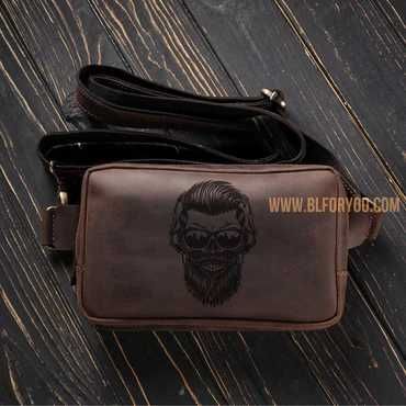 Чоловіча шкіряна сумка бананка з гравіюванням, іменна сумка на плече