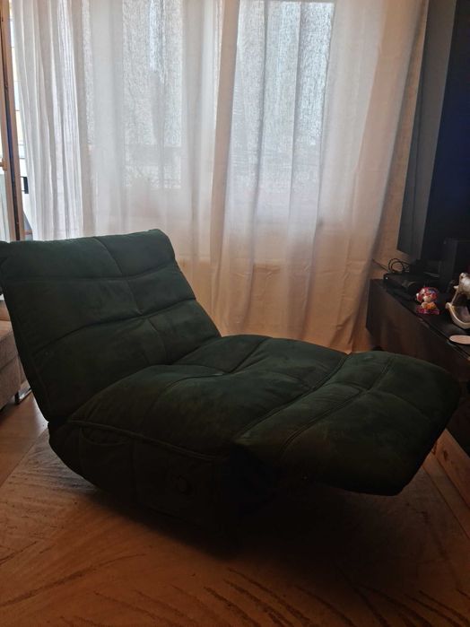 Fotel obrotowy bujany z funkcja relaks