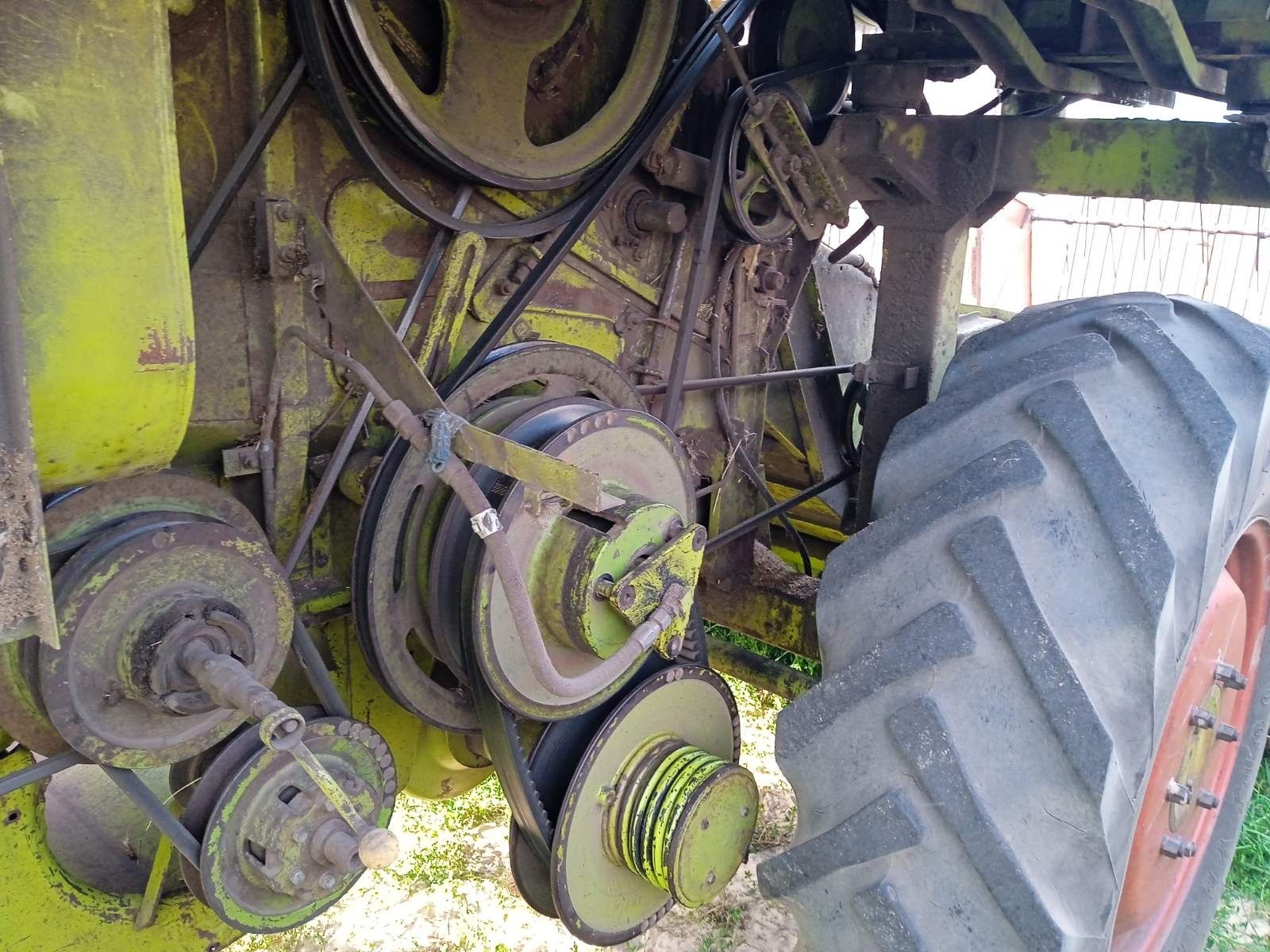Комбайн Claas consul
