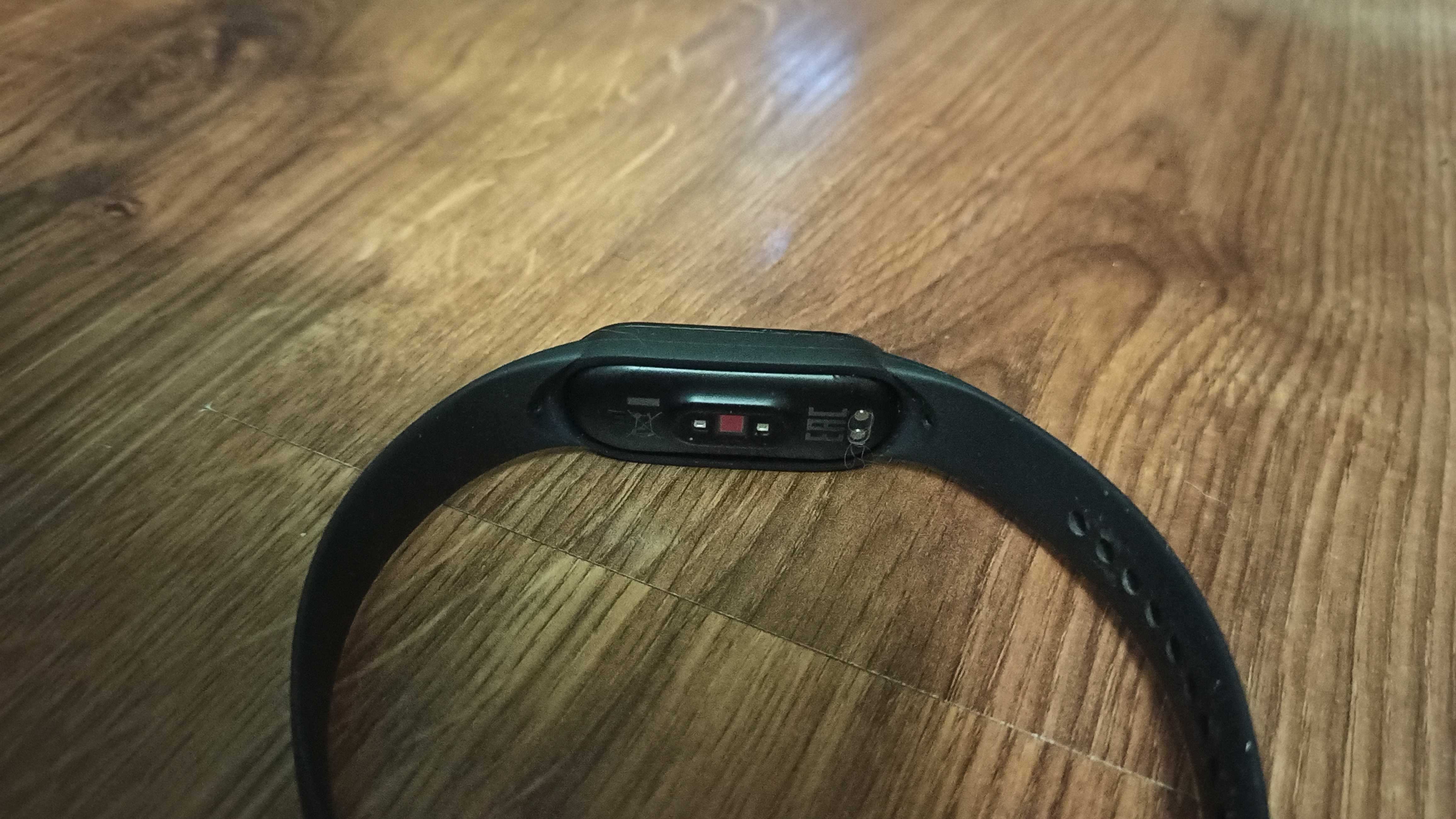 Фітнес-браслет Xiaomi Mi Band 4 Фітнес-трекер М4