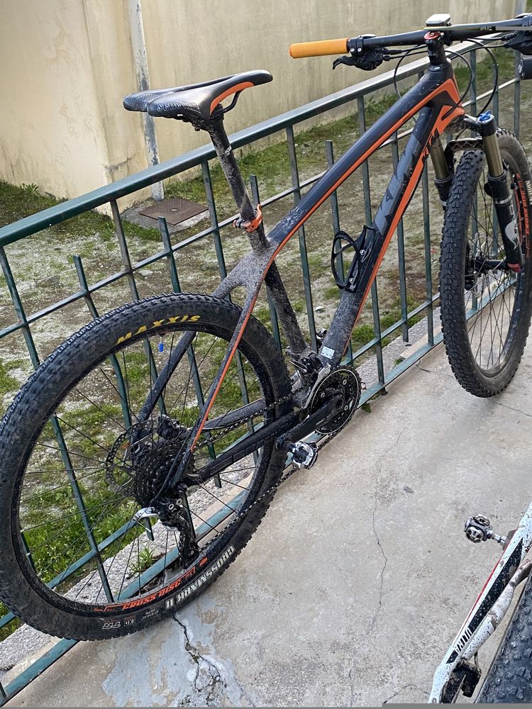 Ktm aera carbono