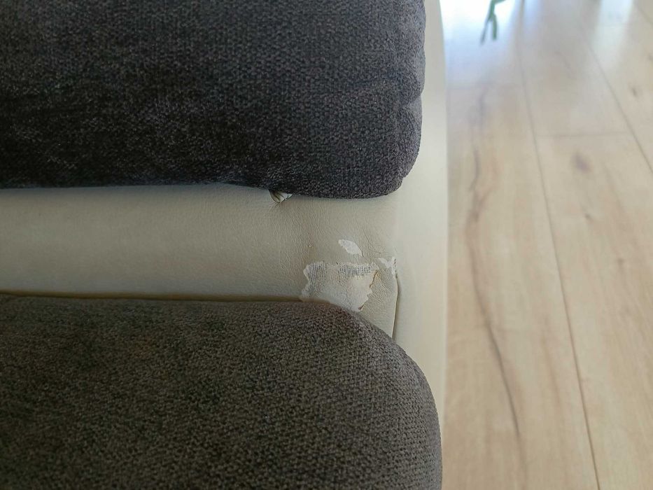 Sprzedam kanapę  rozkładana o  wymiarach 218x269cm.