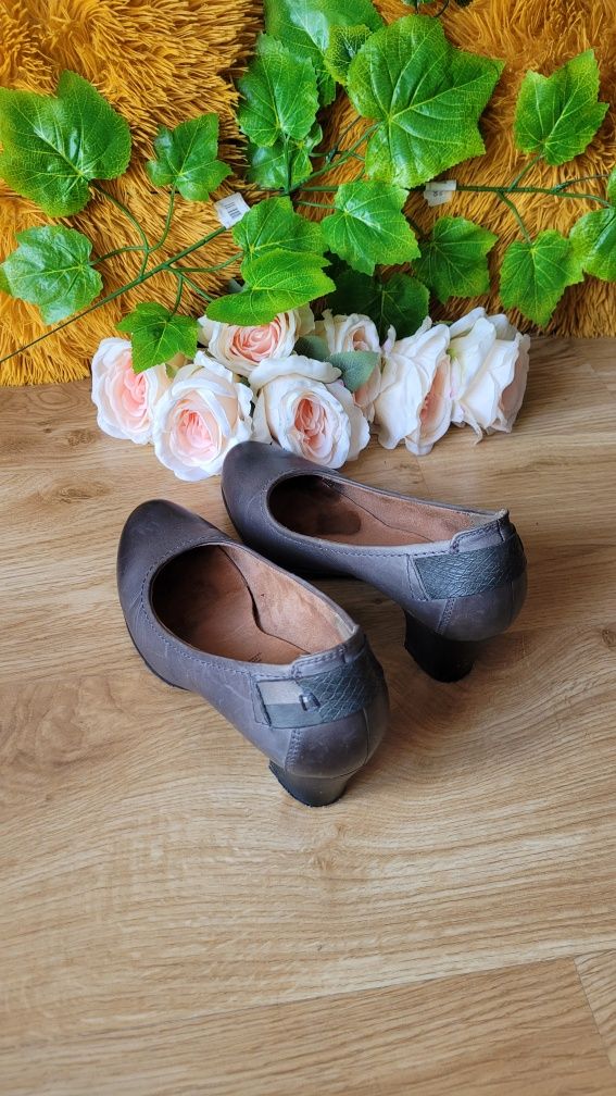 Buty na obcasie szare niski szeroki obcas słupek Medicus rozmiar 38,5