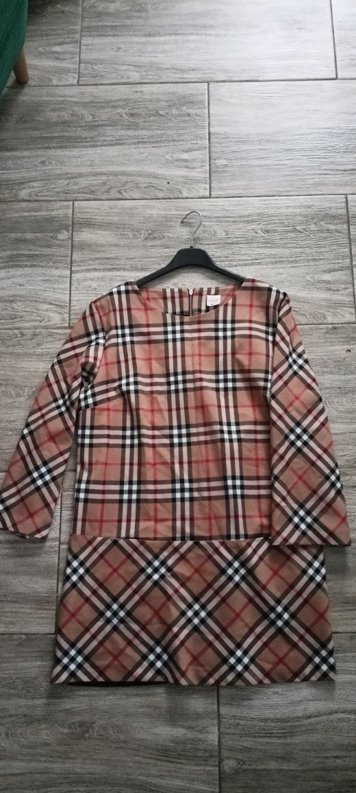 Cudna sukienka r46 kratka burberry