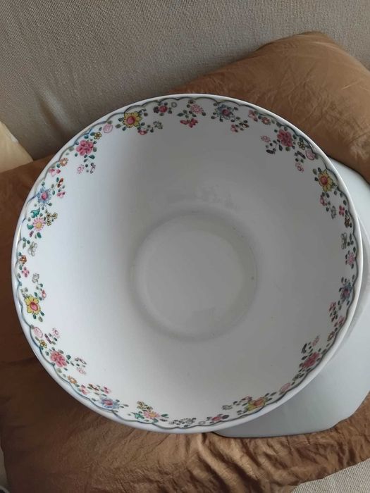 Taça Mottahedeh Vista Alegre, Tobacco Leaf ("Folha de Tabaco")