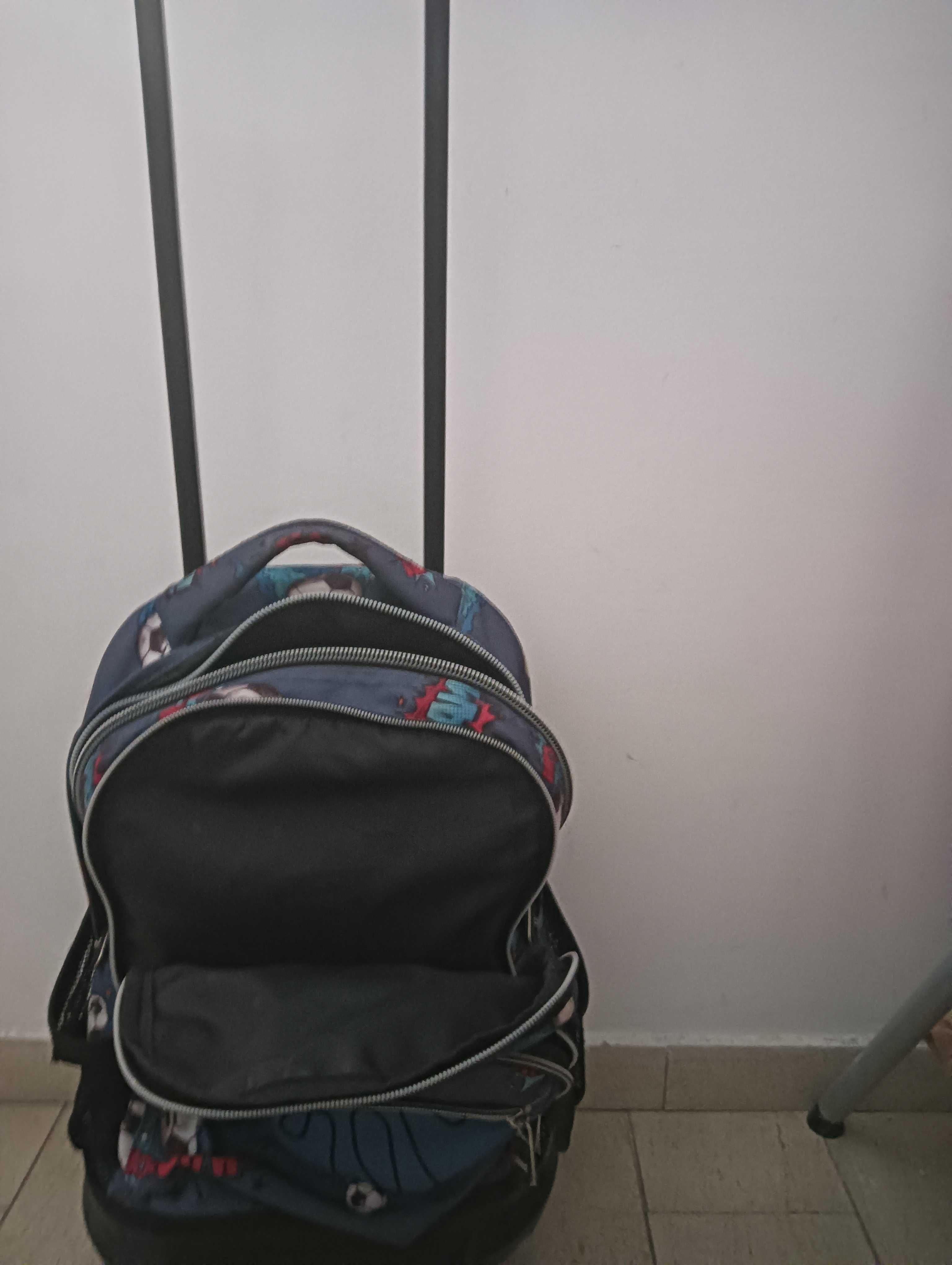 Mochila escolar Totto