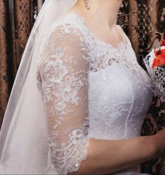 Продам весільну сукню