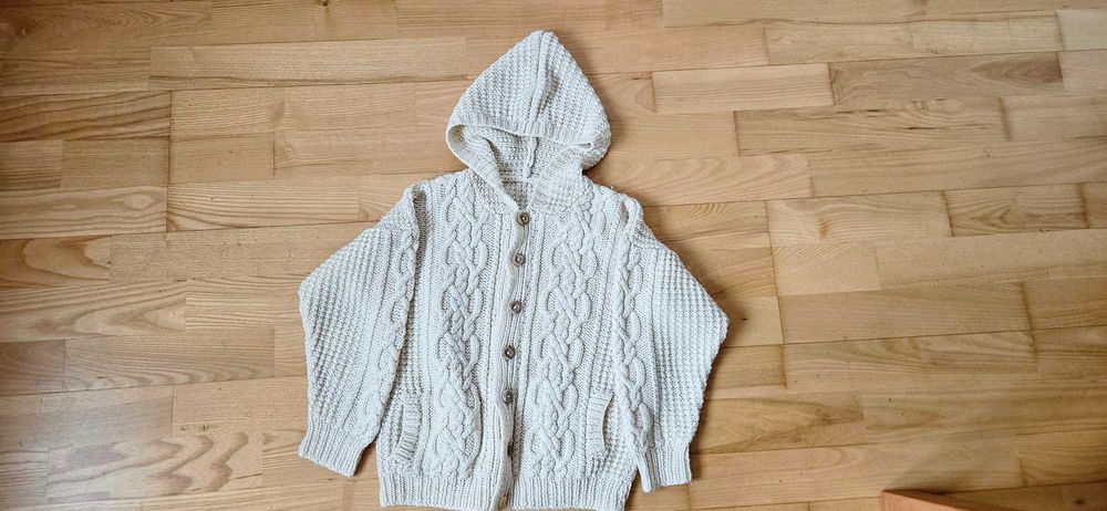 Sweterek dziewczęcy 110-122