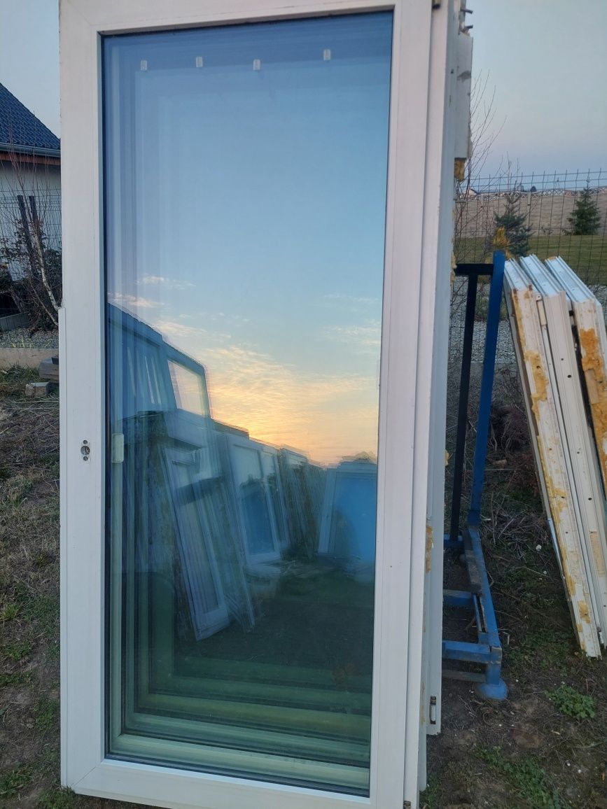 Okna balkonowe 93 x 210