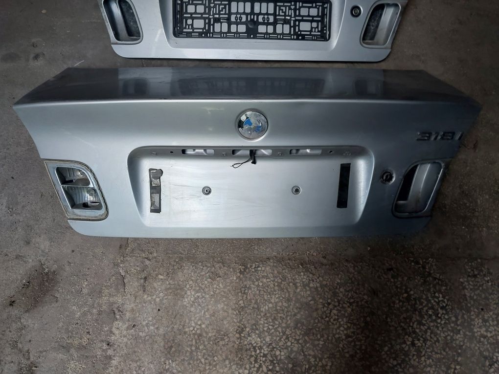 Tylna klapa bmw e 46 sedan titansilber srebrna 354/7 bagażnika