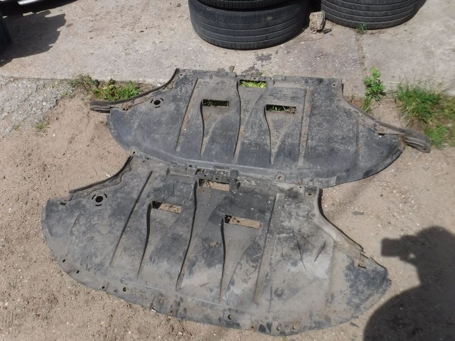 Audi A4 B6  B7  oslona podwozia pod silnik  8E0863823