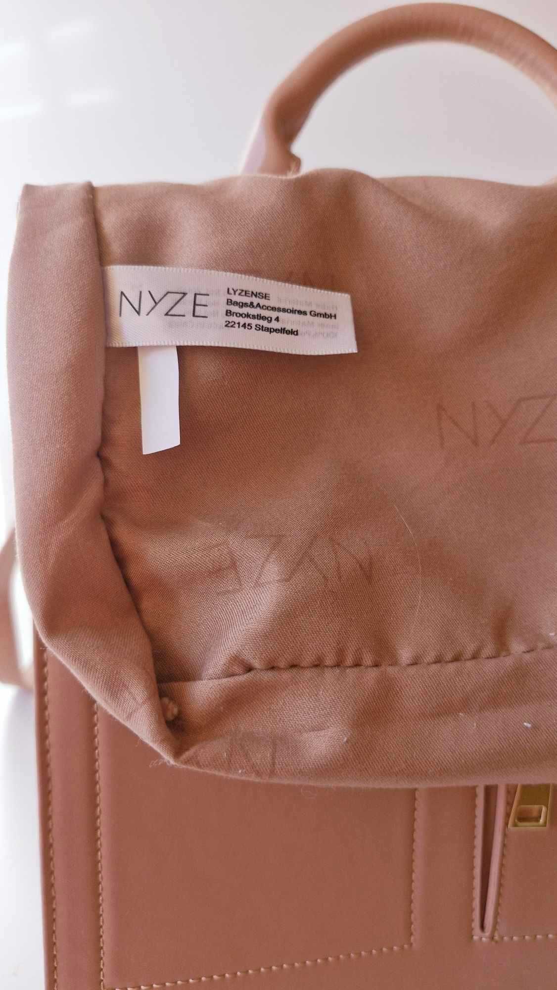 Różowy plecak NYZE