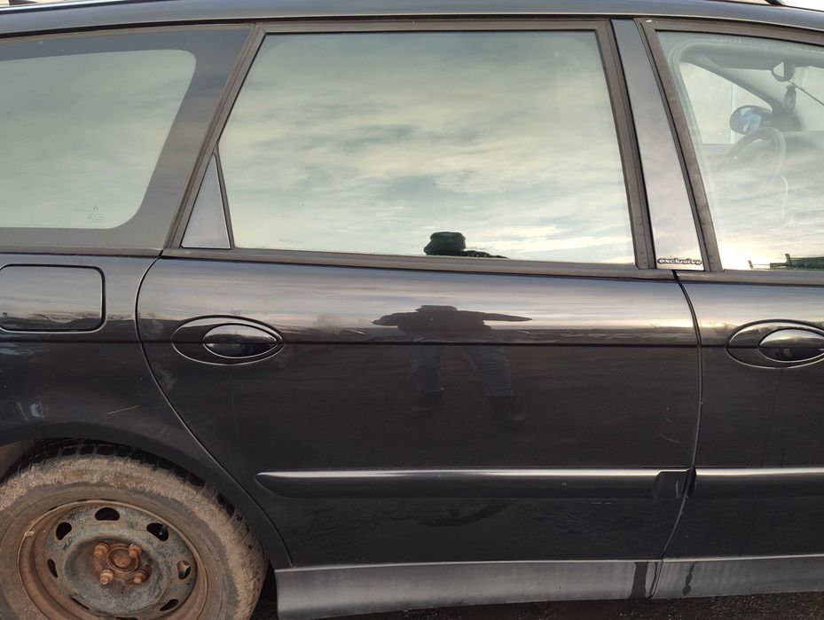 Citroen C5 I Kombi 3.0i 2004r.Drzwi tylne prawe.