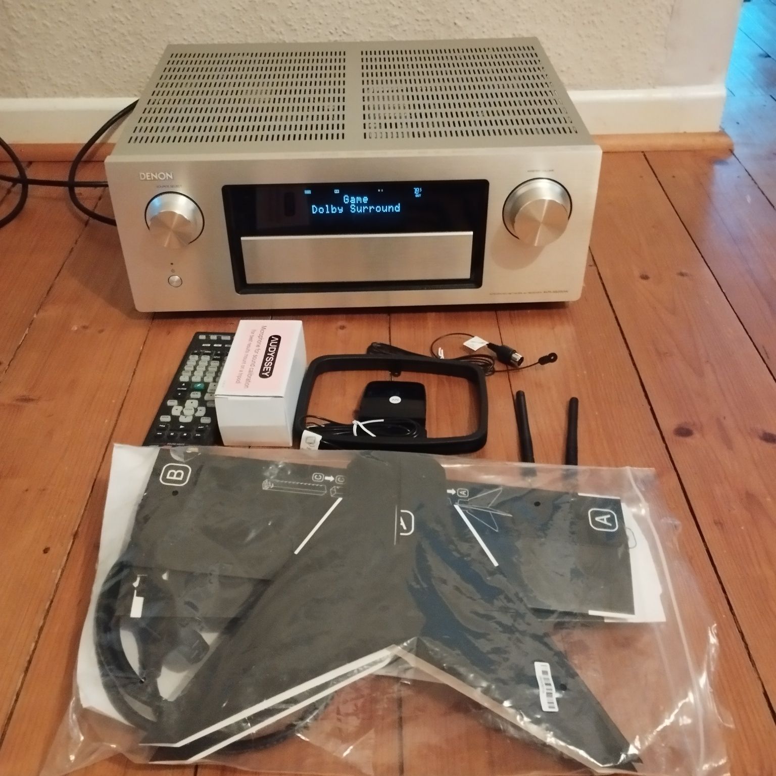 Amplituner DENON AVR X6200W, Auro 3D Update, stan idealny