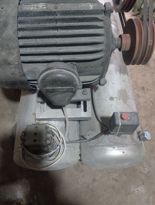 Продам компресор